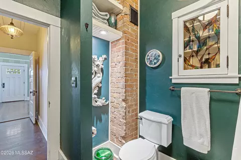 Bath - 529 E 4th St, Tucson, AZ 85705 photo 4 of 4