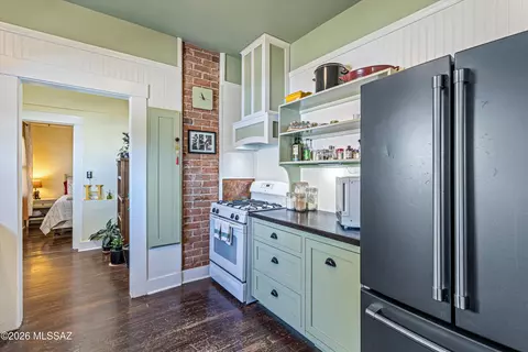 Kitchen - 529 E 4th St, Tucson, AZ 85705 photo 2 of 5