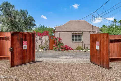 Exterior - 529 E 4th St, Tucson, AZ 85705 photo 8 of 9