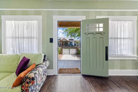 Entry Way - 529 E 4th St, Tucson, AZ 85705 photo 1 of 3