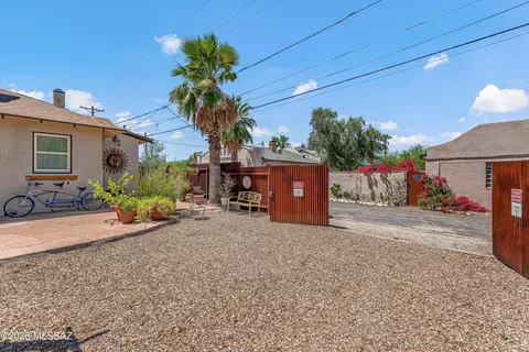 Exterior - 529 E 4th St, Tucson, AZ 85705 photo 9 of 9