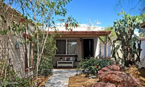 1302 N Dodge Blvd, Tucson, AZ 85716