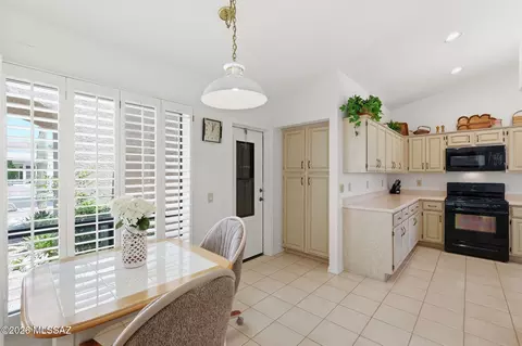 Kitchen - 64229 E Chippewa Ct, Tucson, AZ 85739 photo 6 of 6