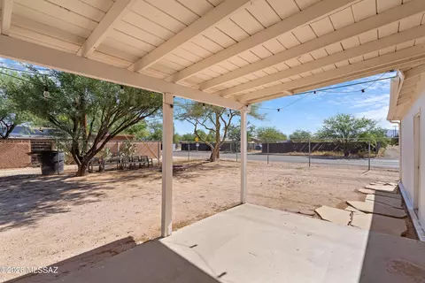 Exterior - 5859 E 33rd, Tucson, AZ 85711 photo 3 of 7