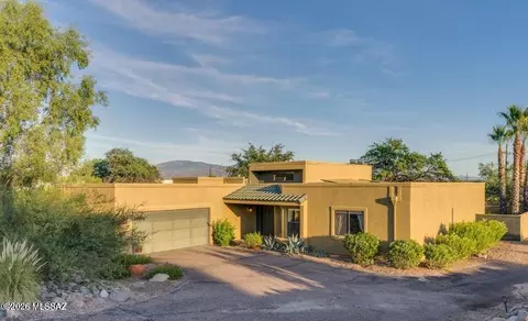 6802 E Brownstone Pl, Tucson, AZ 85750