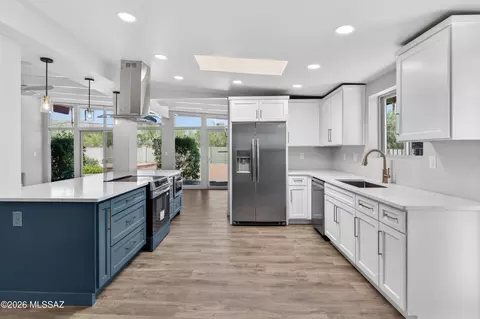 6220 N Via Ranchero, Tucson, AZ 85704