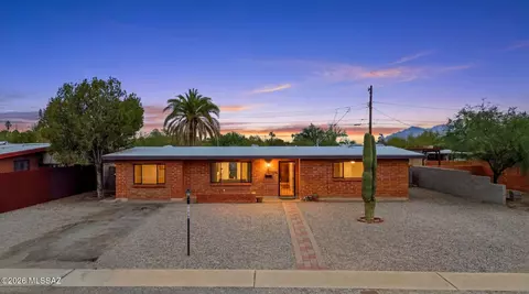 1736 W Calle Tranquila, Tucson, AZ 85745