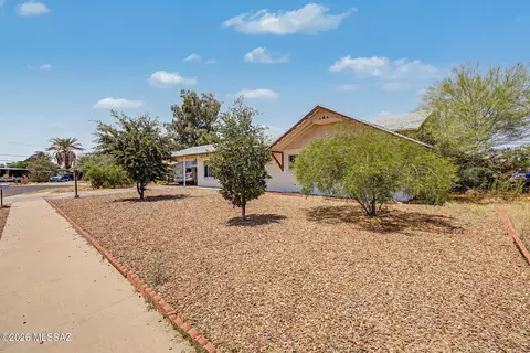Exterior - 6241 E 34th St, Tucson, AZ 85711 photo 1 of 5