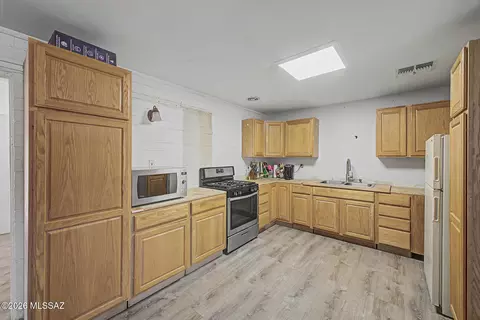 Kitchen - 6241 E 34th St, Tucson, AZ 85711 photo 3 of 3