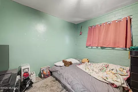 Bedroom - 6241 E 34th St, Tucson, AZ 85711 photo 4 of 5