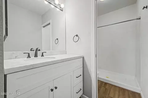 Bath - 7867 E Roget Dr, Tucson, AZ 85710 photo 1 of 4