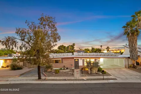 8540 E Bellevue Pl, Tucson, AZ 85715