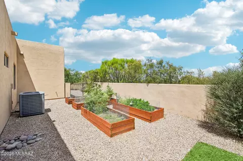 Exterior - 17095 S Rustling Leaf Trl, Vail, AZ 85641 photo 7 of 8
