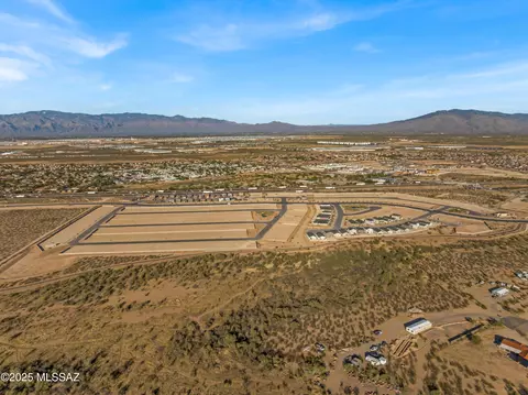 View/Area - 5959 E Jayden Ln, Tucson, AZ 85756 photo 8 of 14