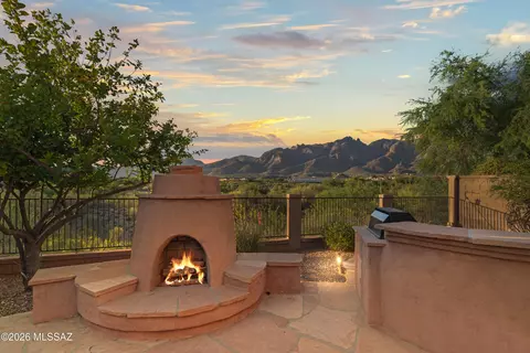 3463 E Corte Paloma Brava, Tucson, AZ 85718