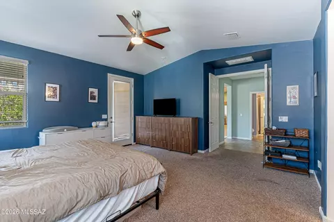 Bedroom - 11338 E Squash Blossom Loop, Tucson, AZ 85747 photo 3 of 5