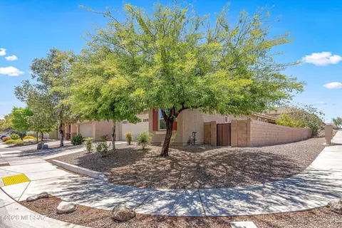 Exterior - 11338 E Squash Blossom Loop, Tucson, AZ 85747 photo 2 of 8