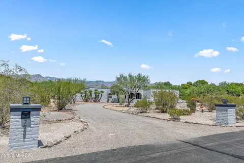 7981 E Fort Lowell Rd, Tucson, AZ 85750