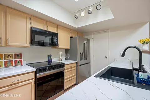 Kitchen - 4413 E Haven Ln, Tucson, AZ 85712 photo 2 of 3