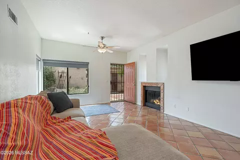 Living - 4413 E Haven Ln, Tucson, AZ 85712 photo 1 of 2