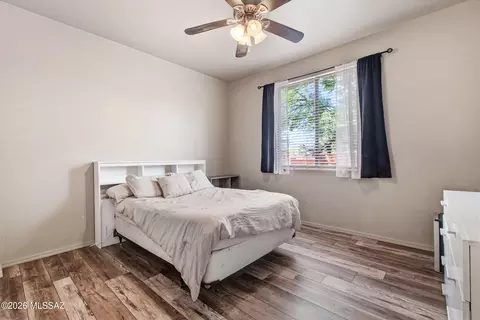 Bedroom - 9133 E Dawn Post Rd, Tucson, AZ 85749 photo 5 of 10
