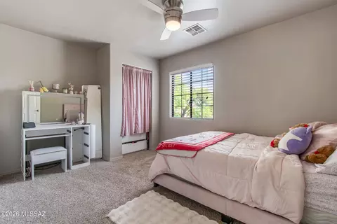 Bedroom - 9133 E Dawn Post Rd, Tucson, AZ 85749 photo 9 of 10