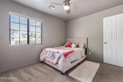 Bedroom - 9133 E Dawn Post Rd, Tucson, AZ 85749 photo 10 of 10