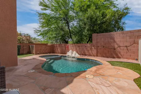 Exterior - 9133 E Dawn Post Rd, Tucson, AZ 85749 photo 4 of 6