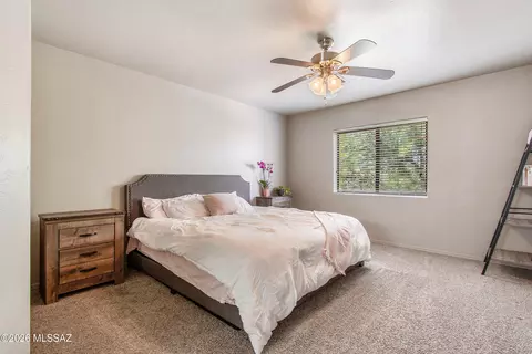 Bedroom - 9133 E Dawn Post Rd, Tucson, AZ 85749 photo 2 of 10