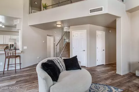Entry Way - 9133 E Dawn Post Rd, Tucson, AZ 85749 photo 3 of 6