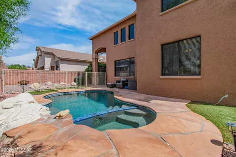 Exterior - 9133 E Dawn Post Rd, Tucson, AZ 85749 photo 5 of 6