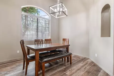 Dining - 9133 E Dawn Post Rd, Tucson, AZ 85749 photo 1 of 2