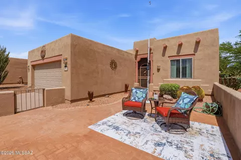 612 W Greenview Pl, Green Valley, AZ 85614