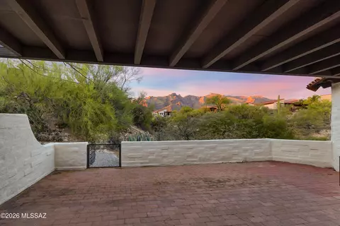6250 N Campbell Ave, Tucson, AZ 85718