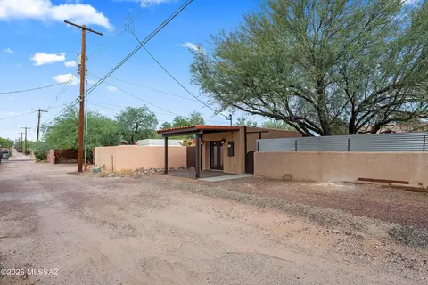 Exterior - 1320 E Hampton St, Tucson, AZ 85719 photo 5 of 7