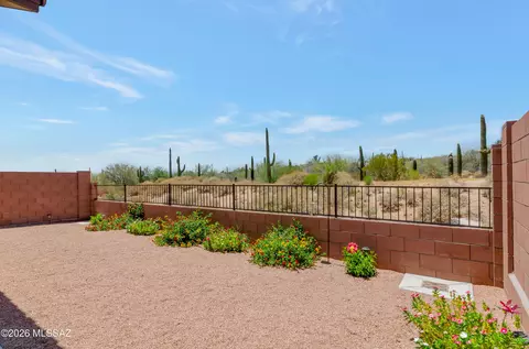 9305 N Peridot Vista Ave, Tucson, AZ 85742
