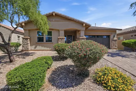 1076 W Desert Firetail Ln, Oro Valley, AZ 85755