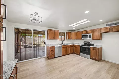 4861 S Calle Pamplona, Tucson, AZ 85714