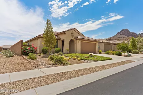 8464 N Van Cleeve Ln, Tucson, AZ 85743
