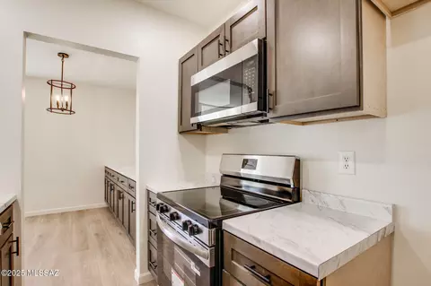 8080 E Speedway Blvd #607, Tucson, AZ 85710