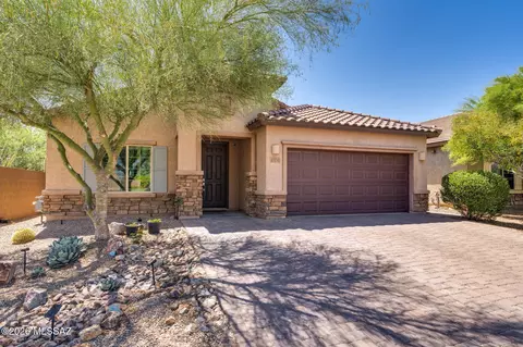8158 N Circulo El Palmito, Tucson, AZ 85704