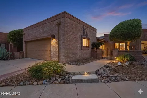 1160 W Camino Del Pato, Green Valley, AZ 85622