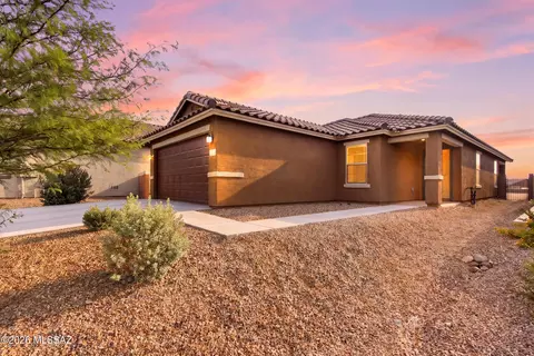 7774 S New Strike Way, Tucson, AZ 85747
