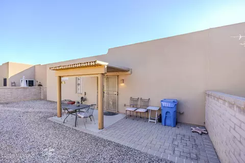 3732 S Paseo De Los Nardos, Green Valley, AZ 85614