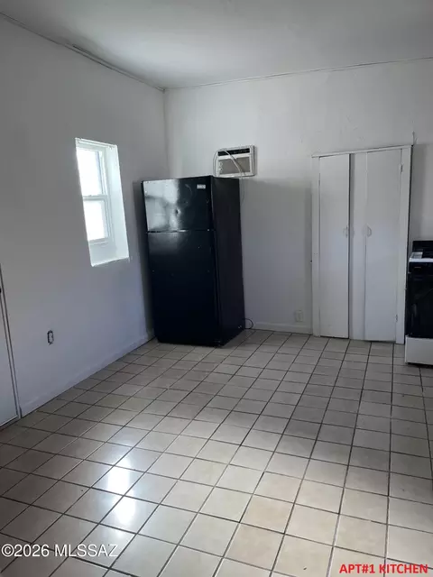 Kitchen - 447 E 35th St, Tucson, AZ 85713 photo 5 of 5