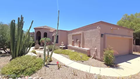10255 N Carristo Dr, Tucson, AZ 85737