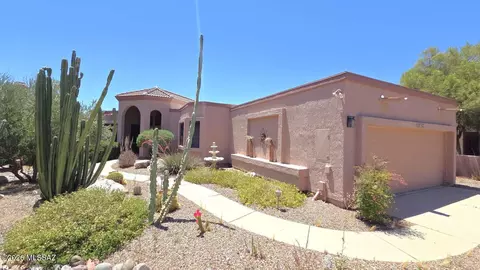 10255 N Carristo Dr, Tucson, AZ 85737