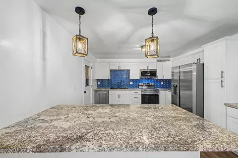 Kitchen - 2625 W Oregon St, Tucson, AZ 85746 photo 1 of 3