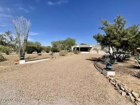 616 S Fremont Cir, Green Valley, AZ 85614