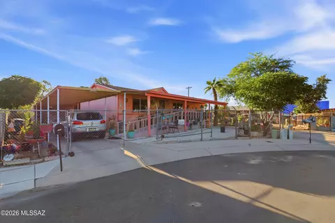 792 W Laguna St, Tucson, AZ 85705